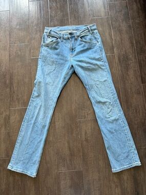 Tecovas Men’s Premium Standard Fit Stretch Jeans Light Blue 30x32